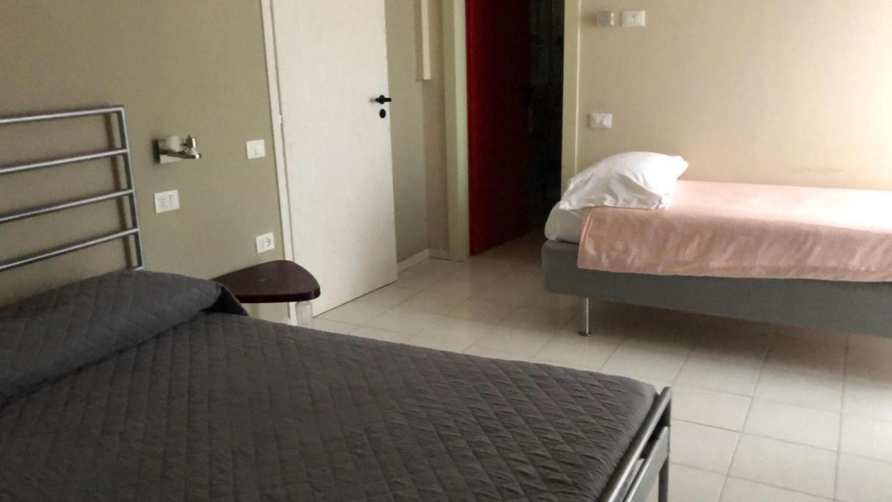 Hotel Garni Santa Caterina ออร์ตาซันจูลิโอ ภายนอก รูปภาพ