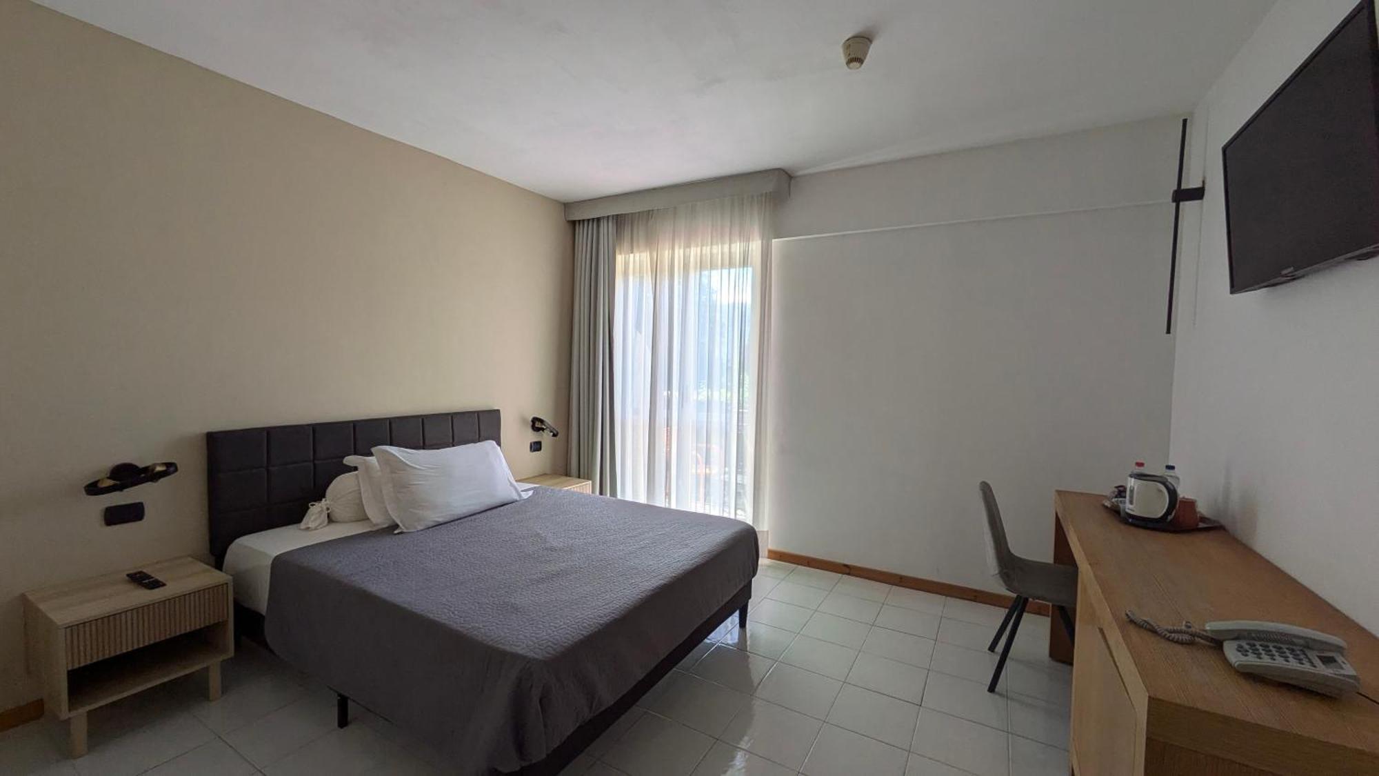 Hotel Garni Santa Caterina ออร์ตาซันจูลิโอ ภายนอก รูปภาพ