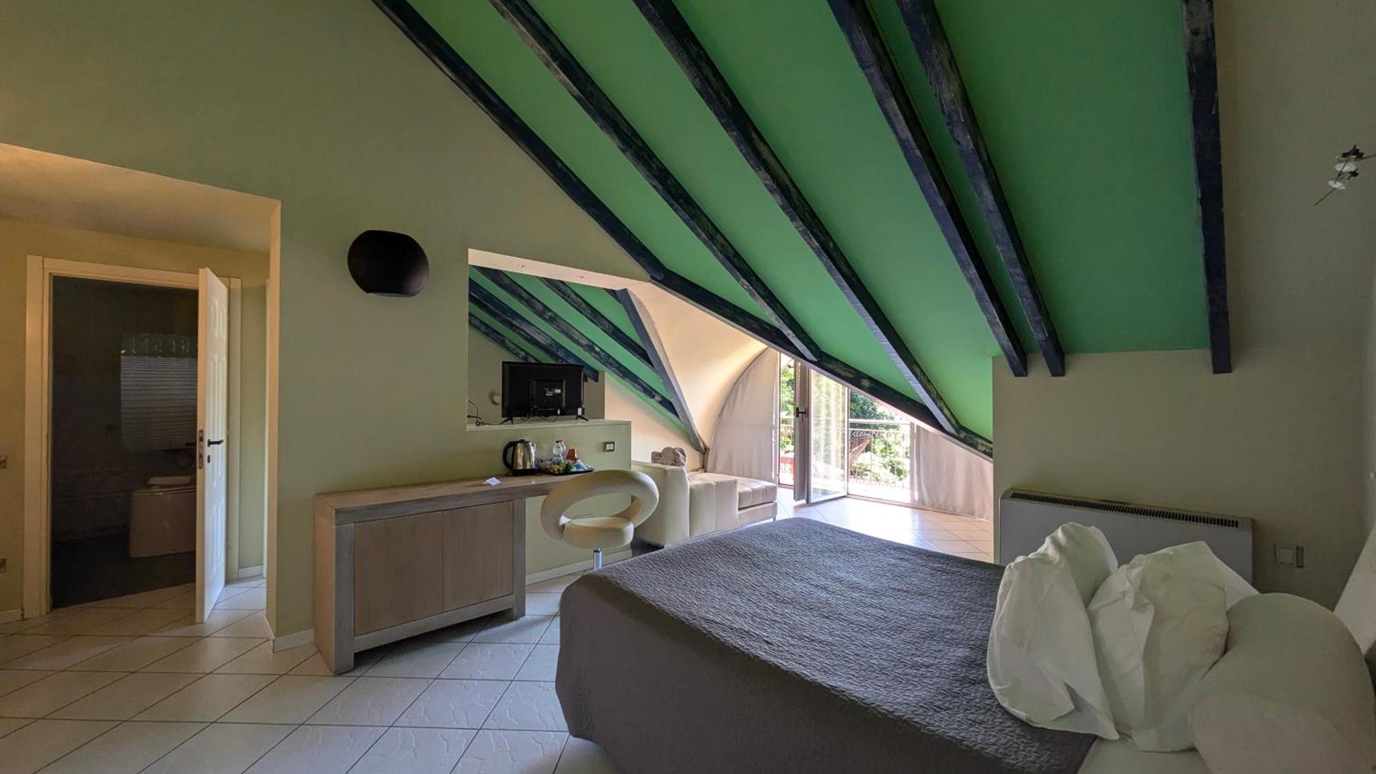 Hotel Garni Santa Caterina ออร์ตาซันจูลิโอ ภายนอก รูปภาพ